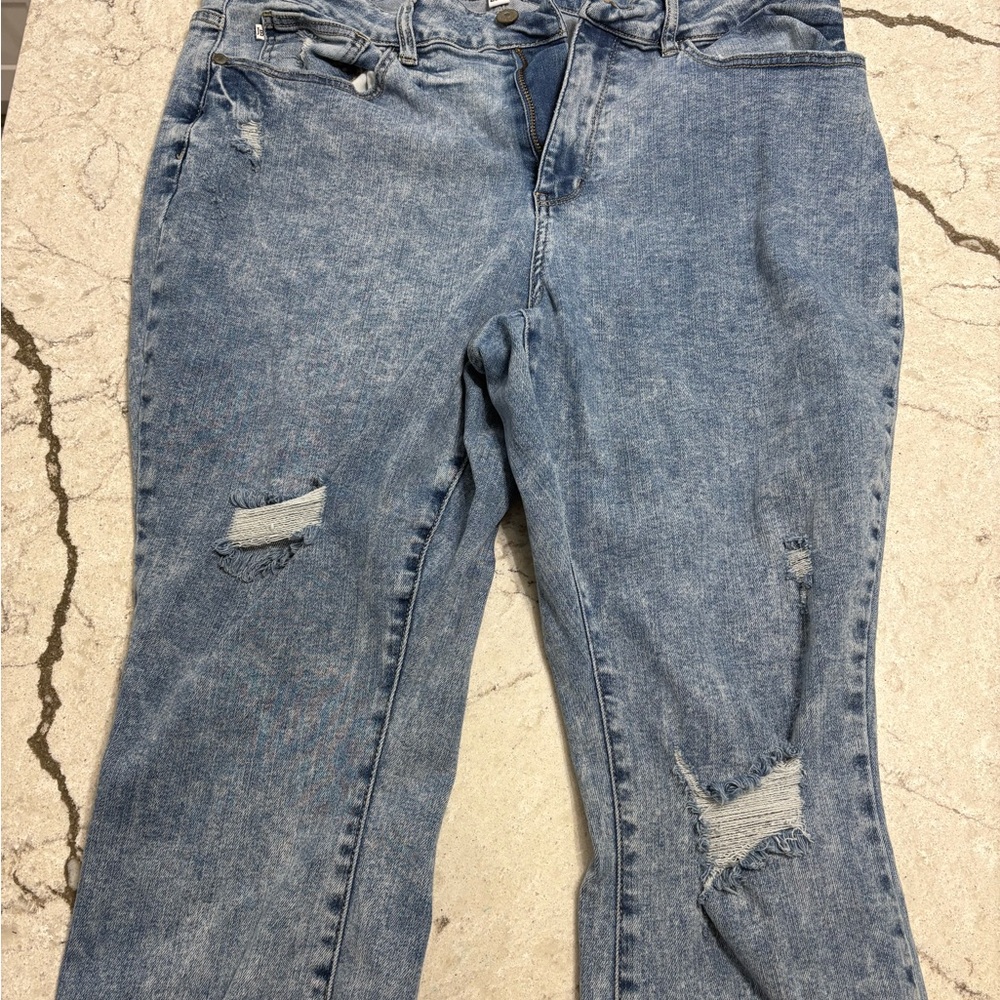 Judy Blue Light Blue Distressed Skinny Jeans